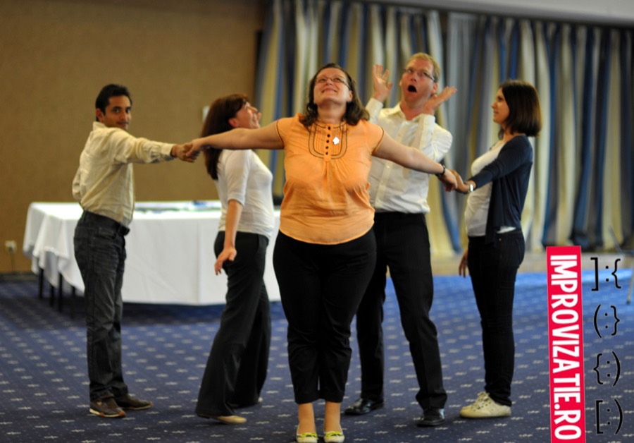 Joc de teambuilding prin improvizație